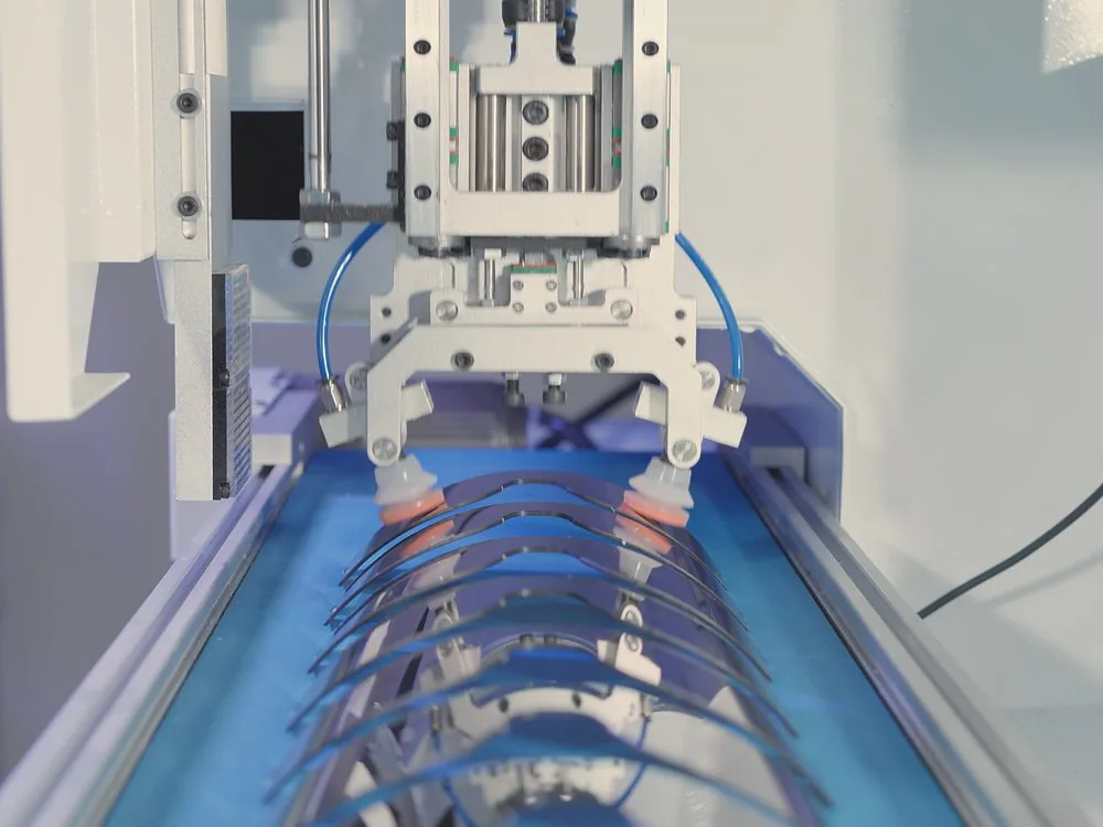 Automated lens handling line