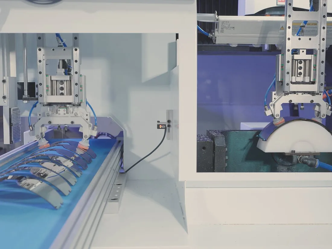 CNC lens cutting